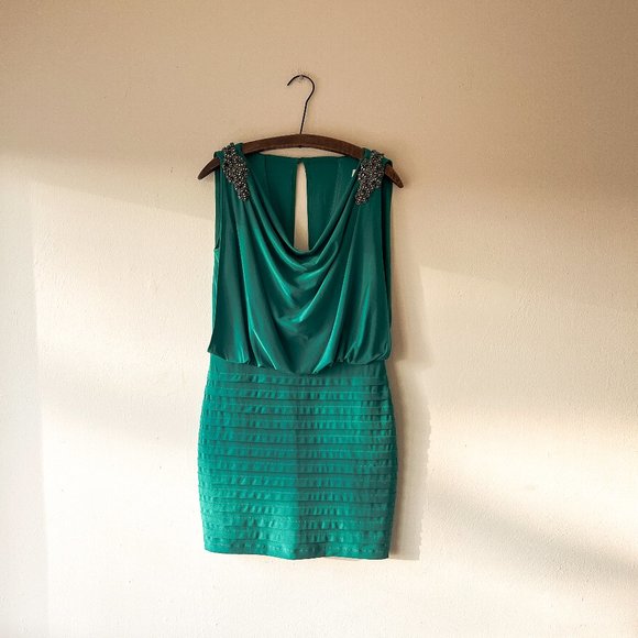 Emerald Deco Cache Mini Green Formal Event Wedding Gala Beaded Dress Size 6 EUC - Picture 1 of 9